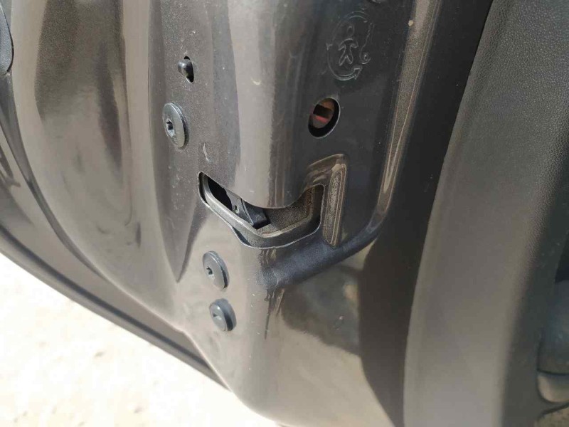 Recambio de cerradura puerta trasera izquierda para peugeot 208 signature referencia OEM IAM 9812501280  