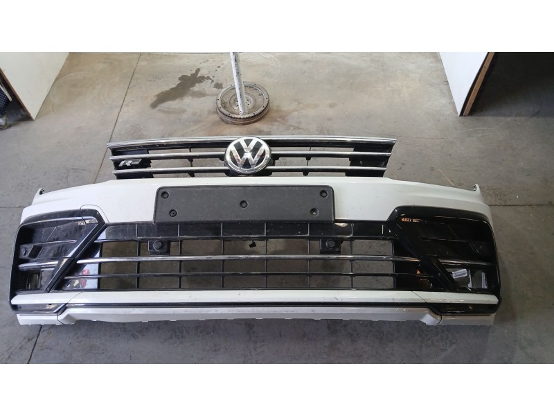 Recambio de paragolpes delantero para volkswagen tiguan (ad1, ax1) 1.4 tsi referencia OEM IAM 5NA807217AD  