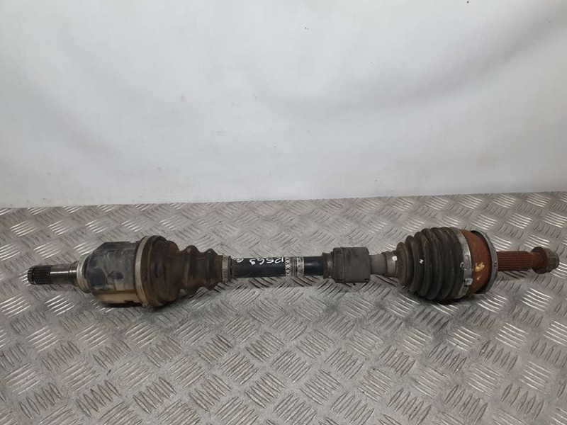 Recambio de transmision delantera izquierda para toyota auris active referencia OEM IAM SIN REF  