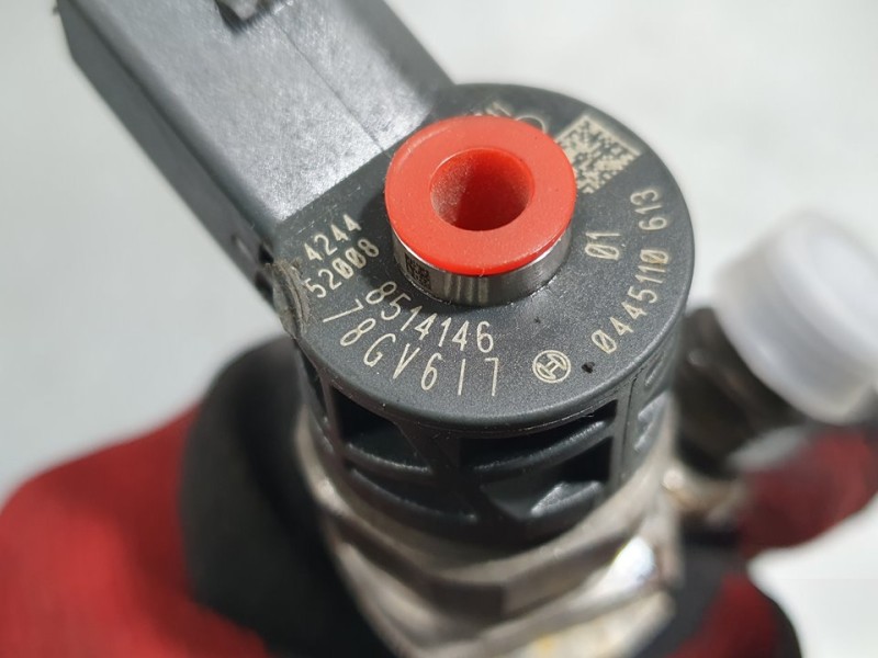 Recambio de inyector para bmw serie x1 (f48) 2.0 16v turbodiesel referencia OEM IAM 8514146 0445110613 BOSCH