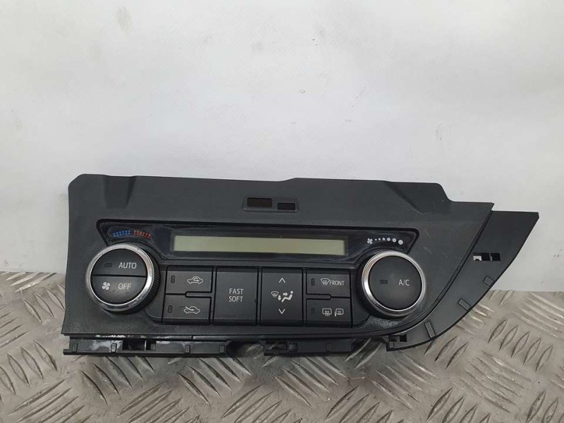 Recambio de mando climatizador para toyota auris active referencia OEM IAM 5590002380 6983G36B 