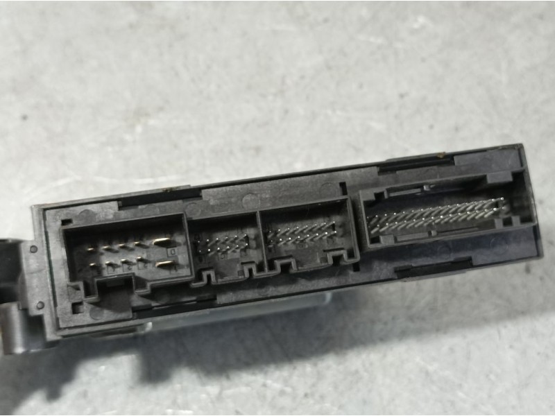 Recambio de motor elevalunas delantero derecho para seat exeo st (3r5)(2009>) reference referencia OEM IAM 8B959502G 105845204 S