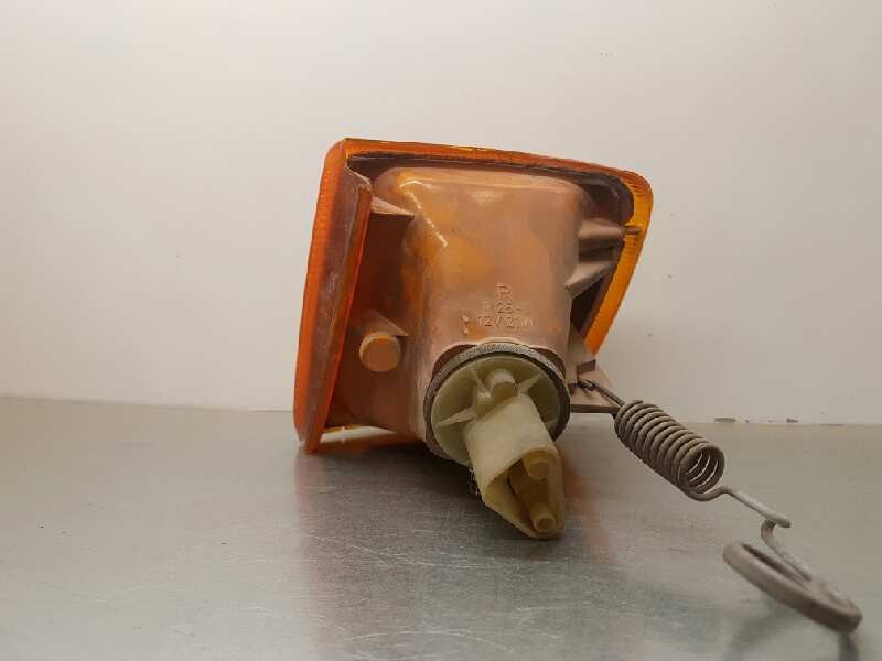 Recambio de piloto delantero derecho para ford fiesta berl./express 1.4 referencia OEM IAM   