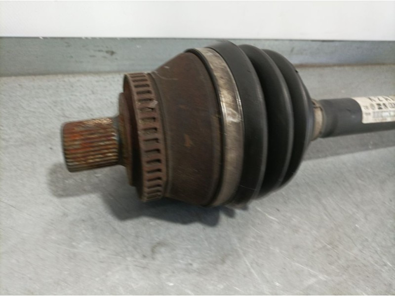 Recambio de transmision delantera derecha para seat exeo st (3r5)(2009>) reference referencia OEM IAM 8E0407272AT 8E0407272AT 