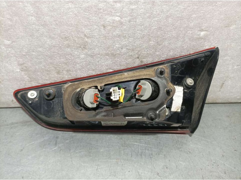 Recambio de piloto trasero izquierdo para hyundai i20 active trend referencia OEM IAM 92403C8000  INTERIOR
