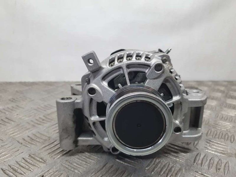 Recambio de alternador para toyota auris active referencia OEM IAM 27060OR090 MS1042113140 DENSO