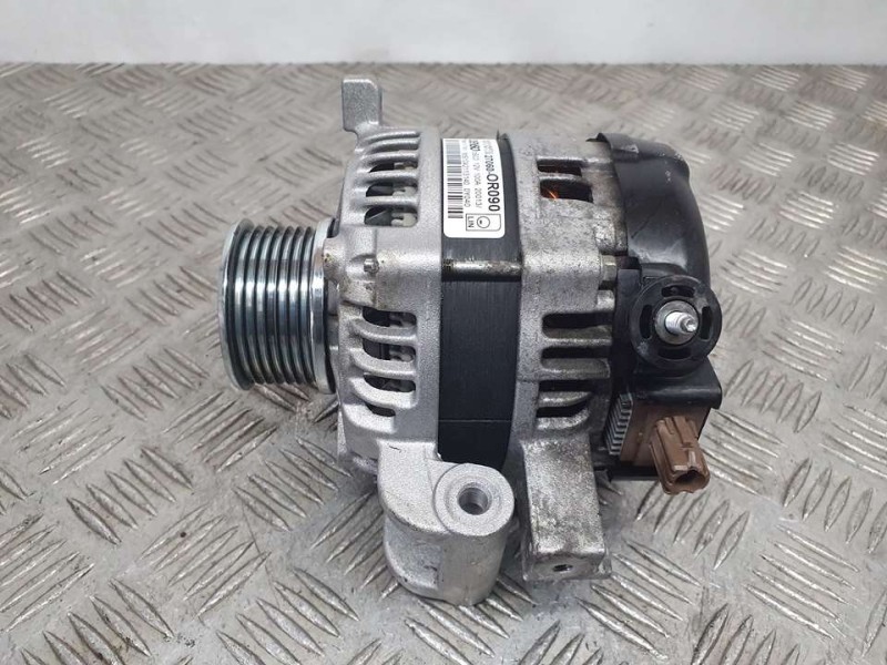 Recambio de alternador para toyota auris active referencia OEM IAM 27060OR090 MS1042113140 DENSO