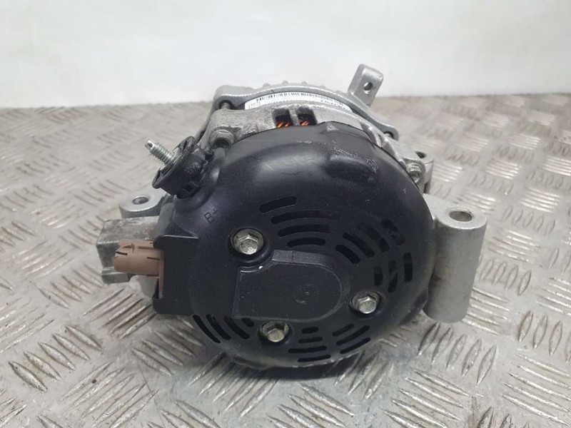 Recambio de alternador para toyota auris active referencia OEM IAM 27060OR090 MS1042113140 DENSO