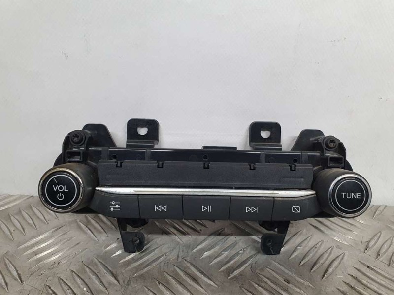 Recambio de mando multifuncion para ford ka+ active referencia OEM IAM J7BT18K811HB 1017519001 