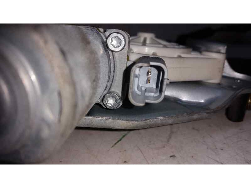 Recambio de elevalunas delantero derecho para ssangyong actyon 200 xdi referencia OEM IAM  2 PINS ELECTRICO