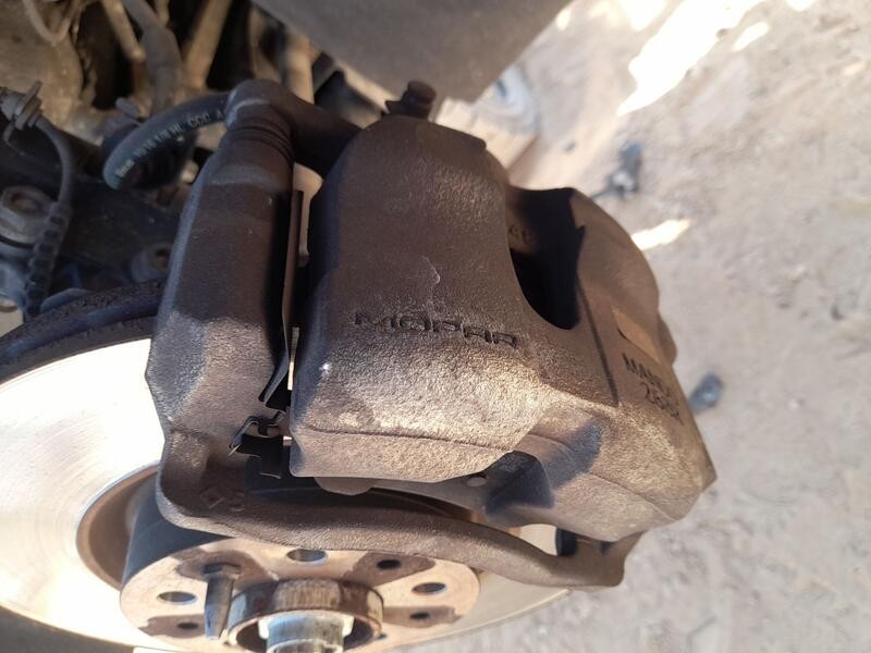 Recambio de pinza freno delantera derecha para fiat tipo sedán (356_, 357_) 1.4 (356sxa1b) referencia OEM IAM 77367589 MANDO 