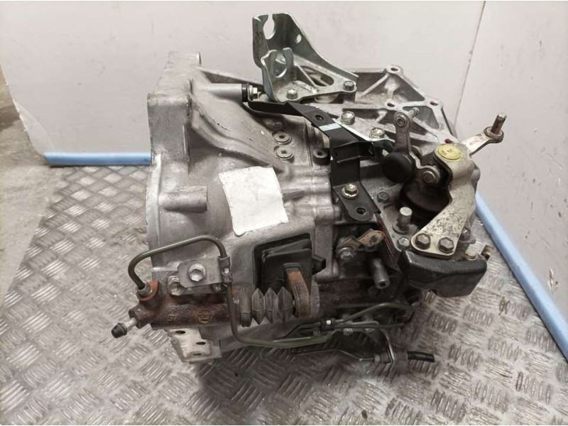 Recambio de caja cambios para toyota auris active referencia OEM IAM 3111520081  6VELOCIDADES