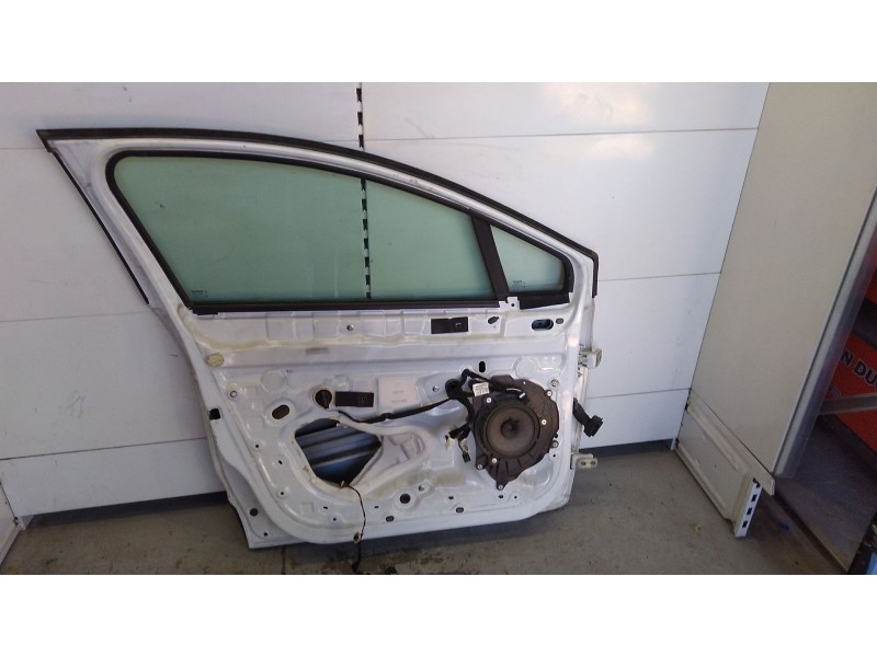 Recambio de puerta delantera izquierda para renault clio iv business referencia OEM IAM 801017896R  