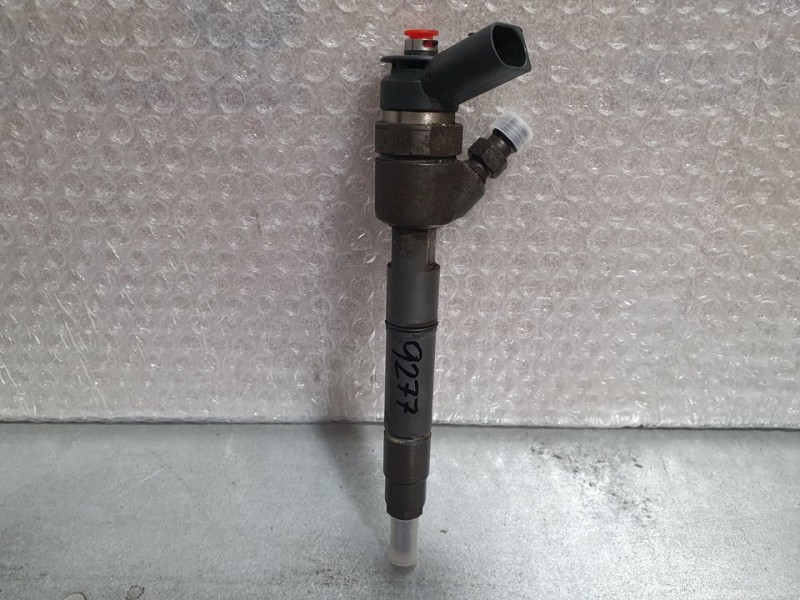 Recambio de inyector para mercedes-benz clase b (w245) 200 cdi (245.208) referencia OEM IAM A6400700787 0445110167 BOSCH