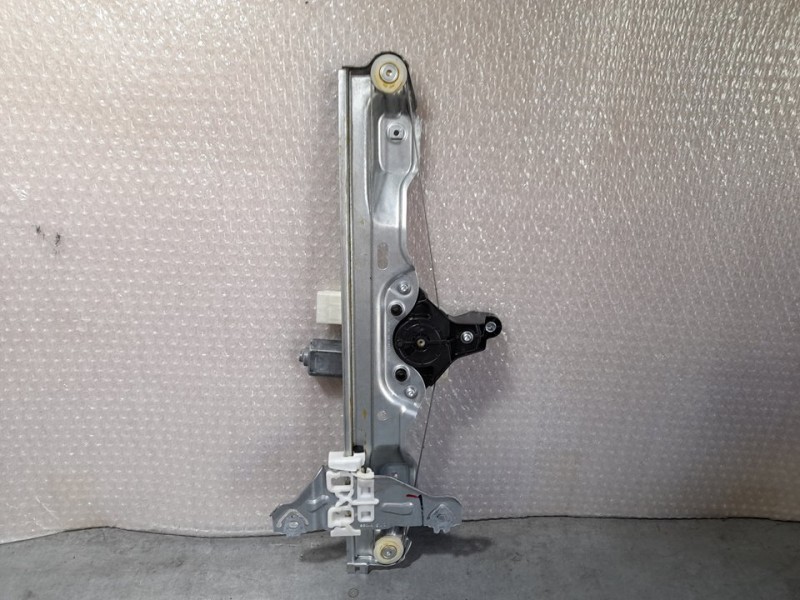 Recambio de elevalunas trasero izquierdo para nissan qashqai (j11) acenta referencia OEM IAM 82701HV00C C88539103 ELECTRICO