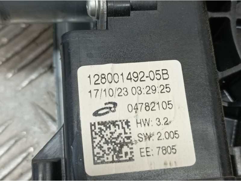 Recambio de elevalunas delantero izquierdo para dacia duster ambiance 4x2 referencia OEM IAM 807210751R  ELECTRICO 6 PINS