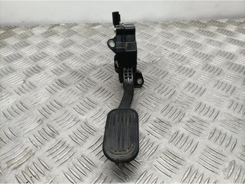 Recambio de potenciometro pedal para toyota land cruiser (j15) 2.8 cat referencia OEM IAM 7811060180 1988001630 