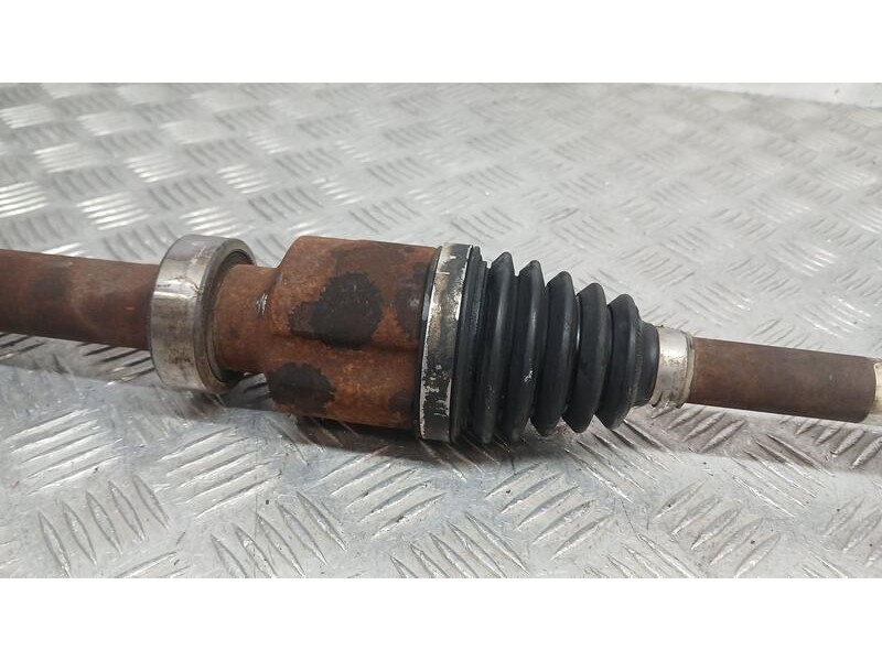 Recambio de transmision delantera derecha para renault clio iv business referencia OEM IAM 391008239R  