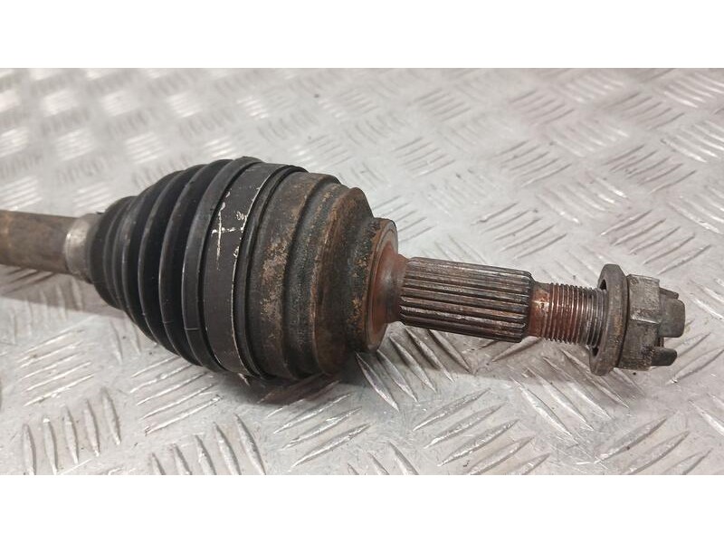 Recambio de transmision delantera derecha para renault clio iv business referencia OEM IAM 391008239R  