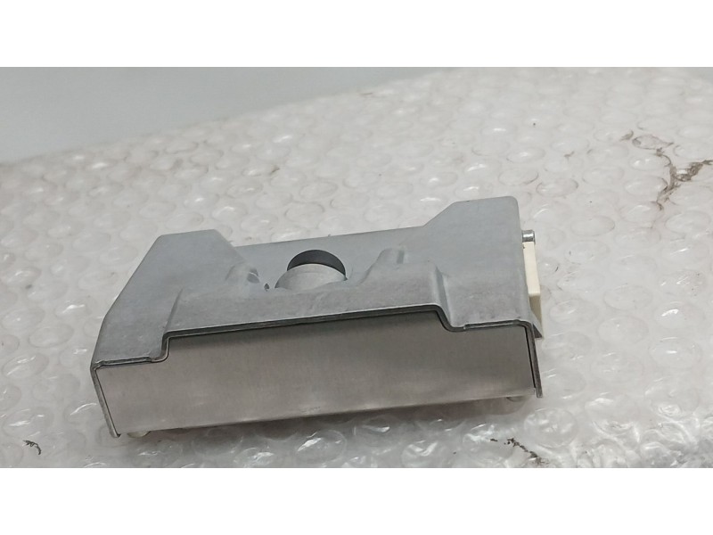 Recambio de camara para kia stinger (ck) gt-line 2wd referencia OEM IAM 95740J5000 MANDO 190520