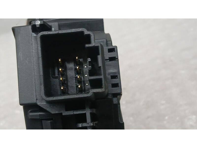 Recambio de mando intermitentes para ford tourneo courier (c4a) trend referencia OEM IAM 8A6T13335BC  