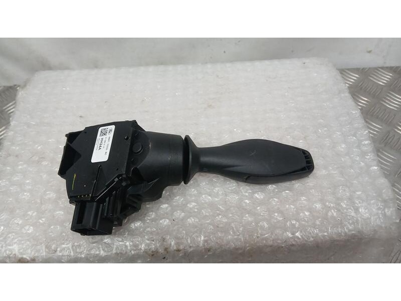 Recambio de mando intermitentes para ford tourneo courier (c4a) trend referencia OEM IAM 8A6T13335BC  