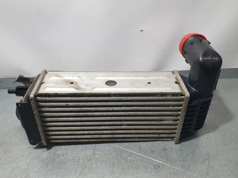 Recambio de intercooler para citroën c5 berlina 2.2 hdi vivace referencia OEM IAM 0384F3  
