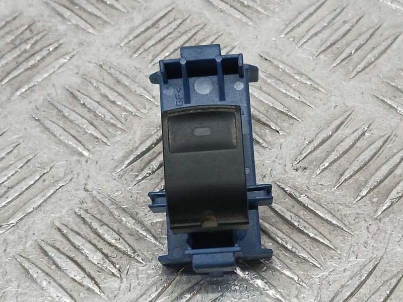 Recambio de mando elevalunas trasero izquierdo para toyota avensis (t27) advance referencia OEM IAM 8481005070  