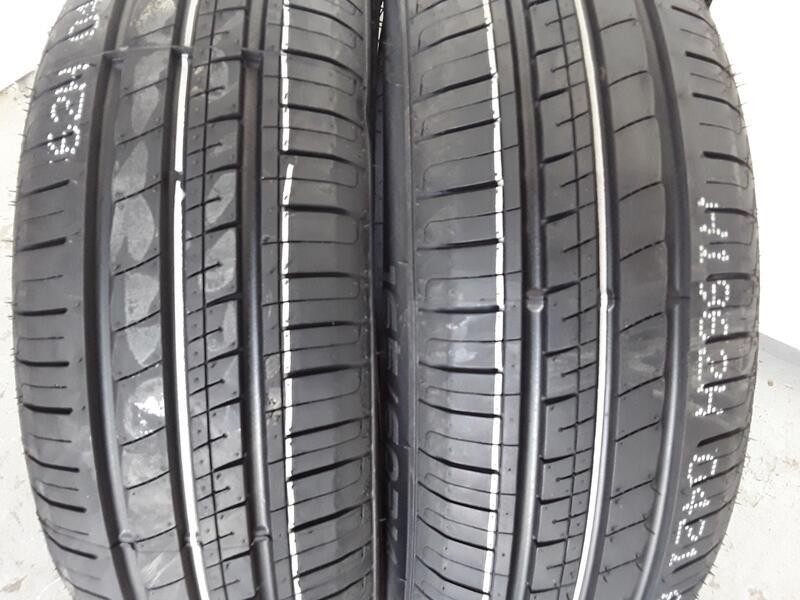 Recambio de neumatico pareja para neumaticos nuevos - referencia OEM IAM 165601475H LANVIGATOR 165/60/14/75H