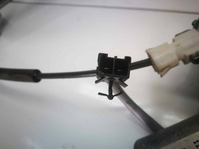 Recambio de elevalunas delantero izquierdo para nissan almera (n16/e) 1.8 16v cat referencia OEM IAM 400601T3 400601T3 DOS PINS