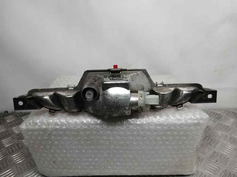 Recambio de piloto trasero central para peugeot 208 (p2) allure referencia OEM IAM 9674308980  PARAGOLPES ANTINIEBLAS