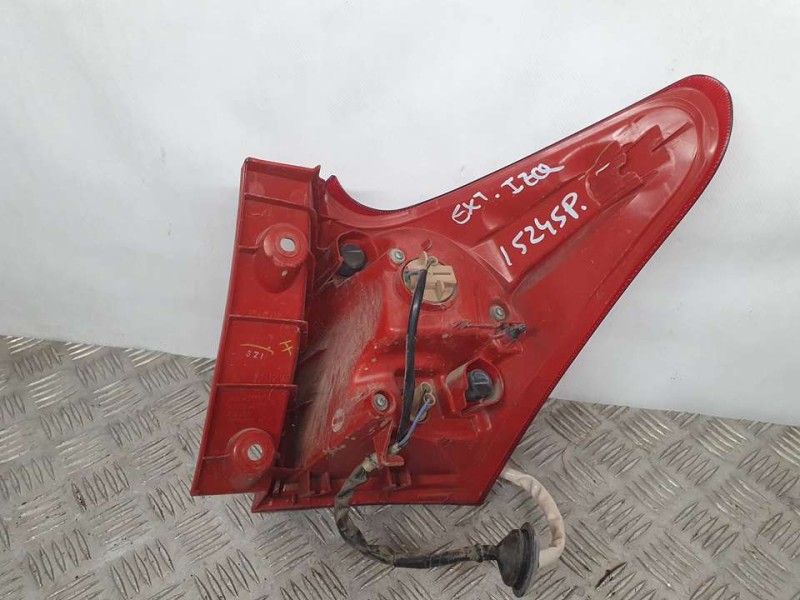 Recambio de piloto trasero izquierdo para toyota auris active referencia OEM IAM SIN REF  EXTERIOR