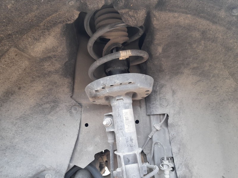 Recambio de amortiguador delantero derecho para opel astra k sports tourer (b16) 1.6 cdti (35) referencia OEM IAM 13453378  
