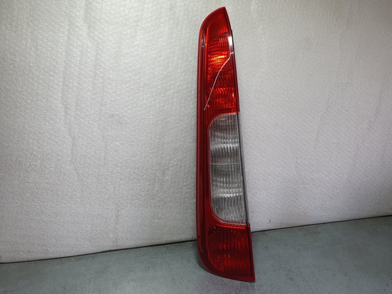 Recambio de piloto trasero izquierdo para ford focus c-max (cap) ambiente (d) referencia OEM IAM 3M5113N411AA  