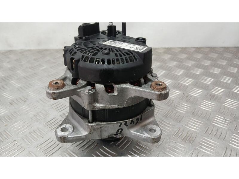 Recambio de alternador para dacia sandero stepway essential referencia OEM IAM 231009092R VALEO 2722632A