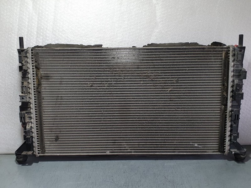 Recambio de radiador agua para ford focus c-max (cap) ambiente (d) referencia OEM IAM 3M5H8005  