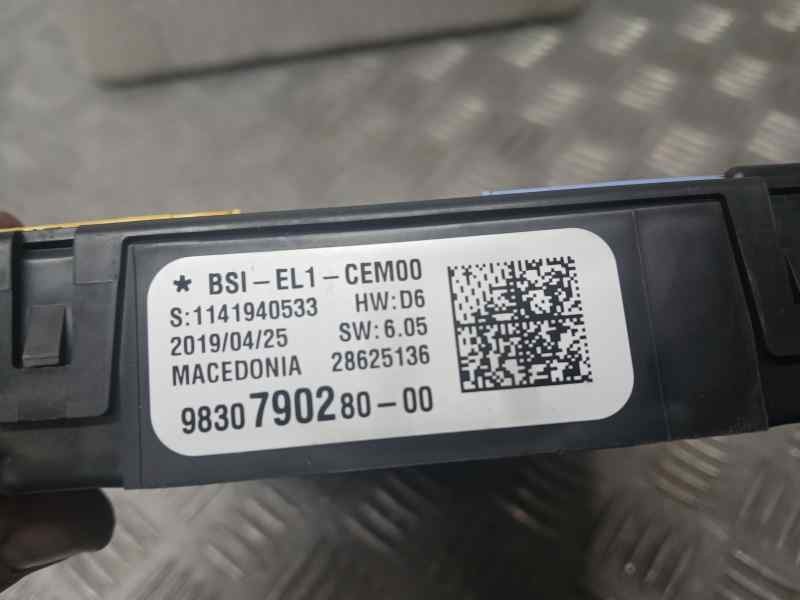 Recambio de caja reles / fusibles para citroën c3 feel referencia OEM IAM 9803079280 1141940533 