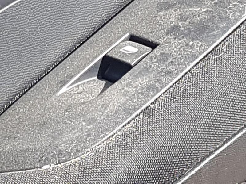 Recambio de mando elevalunas delantero derecho para peugeot 208 ii (ub_, up_, uw_, uj_) 1.2 puretech 100 referencia OEM IAM 9804