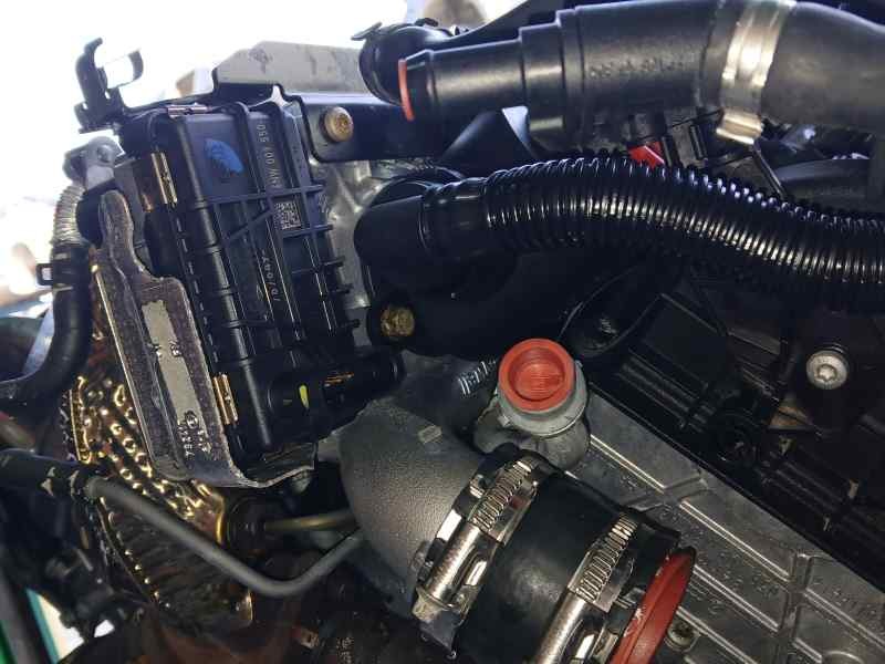 Recambio de motor completo para porsche macan (typ ) s diesel referencia OEM IAM CTBA  016936 INYECCION BOSCH CAMBIAR TAPA TERMO