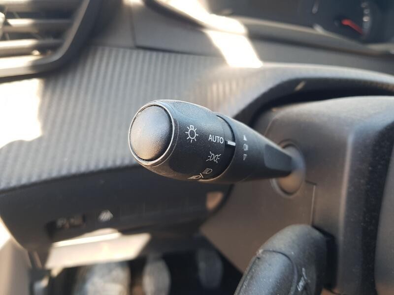 Recambio de mando luces y limpia para peugeot 208 ii (ub_, up_, uw_, uj_) 1.2 puretech 100 referencia OEM IAM 98369259ZD  