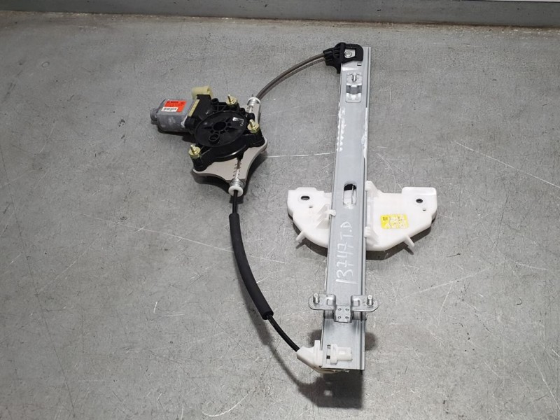 Recambio de elevalunas trasero derecho para kia stonic (ybcuv) drive referencia OEM IAM 83460H8000 F00S1W2198 BOSCH ELELECTRICO 