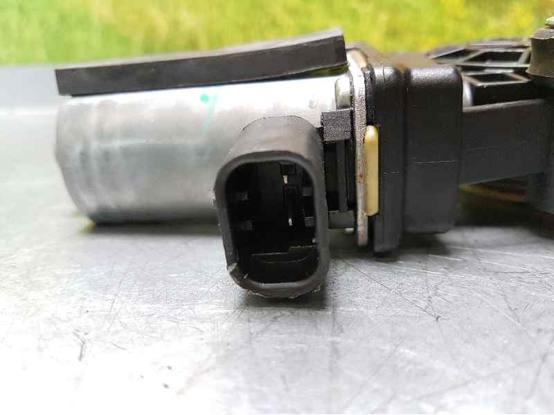 Recambio de elevalunas delantero derecho para fiat nuova 500 (150) lounge referencia OEM IAM  2 PINS ELECTRICO