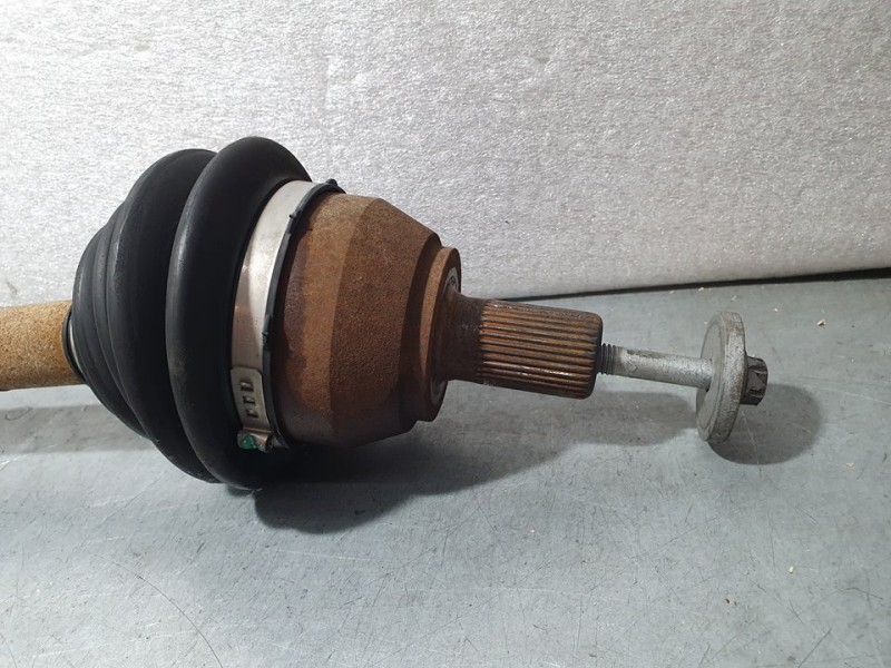 Recambio de transmision delantera derecha para ford focus c-max (cap) ambiente (d) referencia OEM IAM 3M513B436BAD  