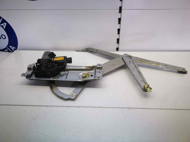 Recambio de elevalunas delantero izquierdo para opel tigra 1.4 16v referencia OEM IAM 90520201  6 PINS
