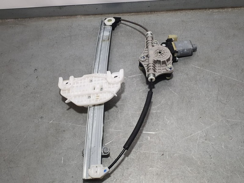 Recambio de elevalunas trasero derecho para kia stonic (ybcuv) drive referencia OEM IAM 83460H8000 F00S1W2198 BOSCH ELELECTRICO 