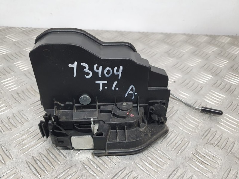 Recambio de cerradura puerta trasera izquierda para bmw x1 (e84) sdrive 18d referencia OEM IAM 7229459  