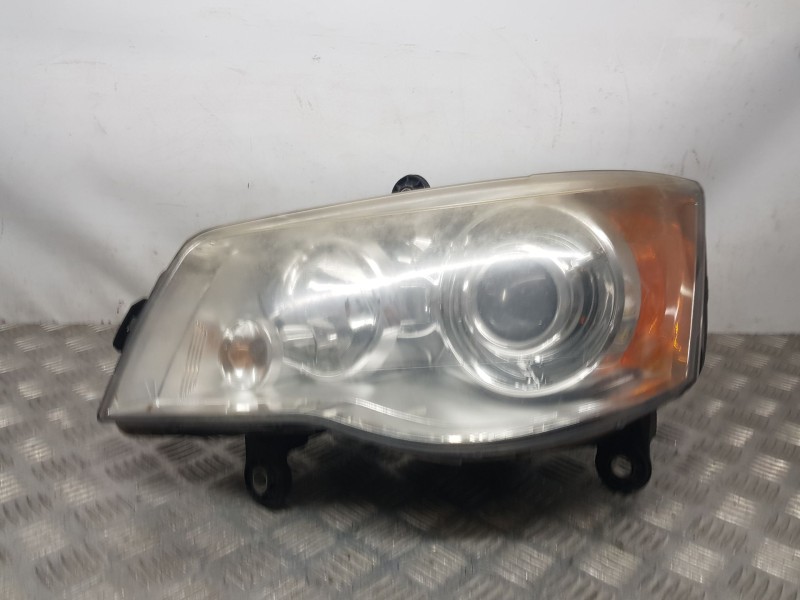 Recambio de faro izquierdo para chrysler grand voyager v (rt) 2.8 crd referencia OEM IAM 05113339AD XENON 