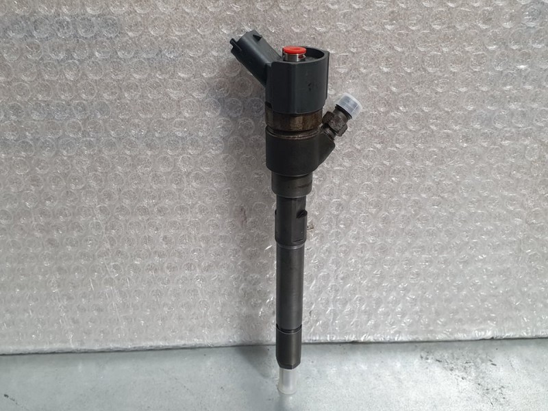 Recambio de inyector para kia sportage 2.0 crdi referencia OEM IAM 3380027400 0445110258 BOSCH