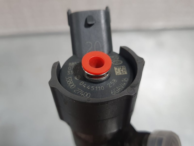 Recambio de inyector para kia sportage 2.0 crdi referencia OEM IAM 3380027400 0445110258 BOSCH
