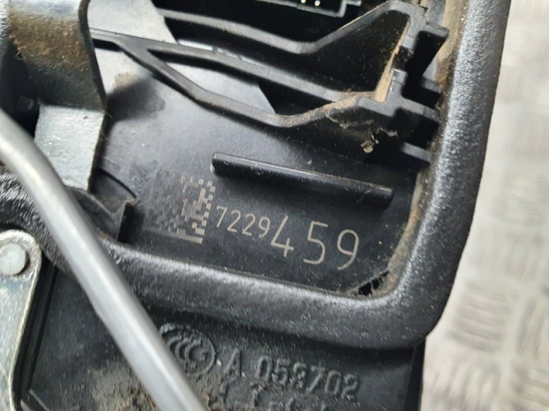 Recambio de cerradura puerta trasera izquierda para bmw x1 (e84) sdrive 18d referencia OEM IAM 7229459  